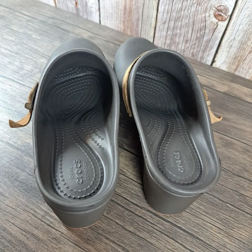 Crocs Sarah Clog Dual Comfort Slip On Mules Women's Sz 8 Brown - Picture 7 of 9